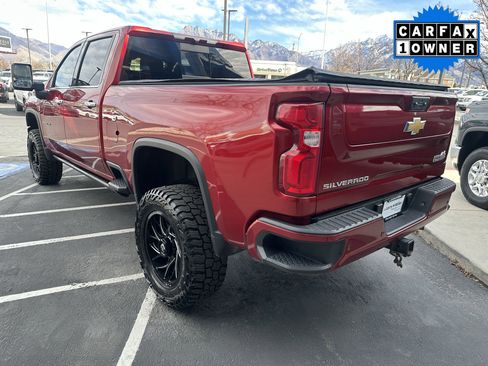 Used 2022 Chevrolet Silverado 3500 High Country w/ Safety Package II image 3