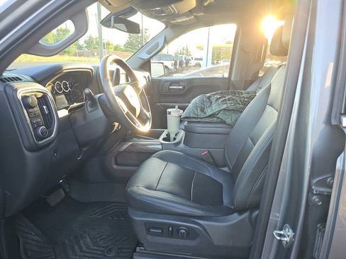 Used 2021 Chevrolet Silverado 1500 LTZ w/ LTZ Premium Package AWD/4WD image 17