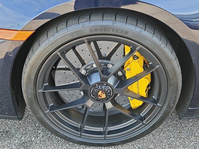 Certified 2026 Porsche 911 Targa 4 GTS AWD/4WD image 12