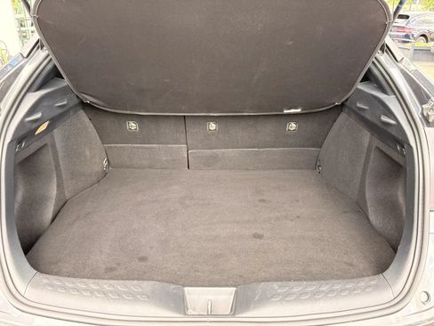 Used 2018 Toyota C-HR XLE FWD image 8