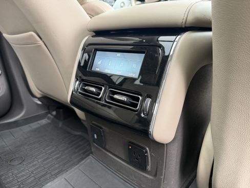 Used 2020 Lincoln Aviator Reserve w/ Equipment Group 202A image 27