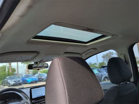 Used 2020 Ford EcoSport SE w/ SE Convenience Package image 23