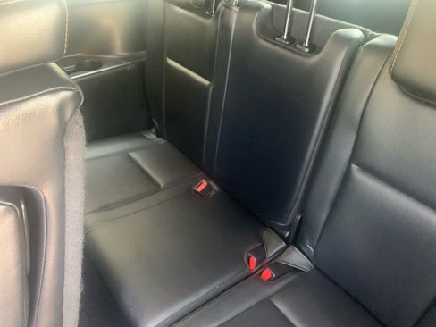 Used 2017 Toyota Highlander XLE image 14