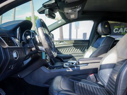 Used 2017 Mercedes-Benz GLE 43 AMG 4MATIC Coupe w/ Premium 3 Package image 7