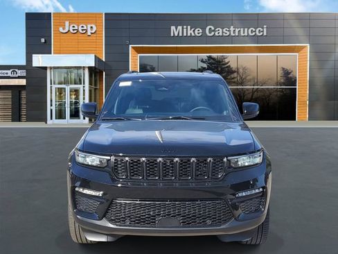 New 2025 Jeep Grand Cherokee Limited image 2