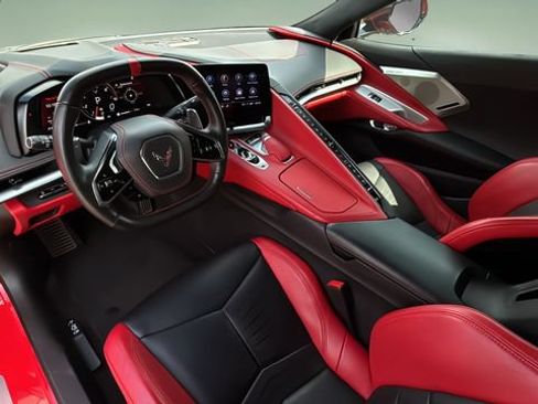 Used 2022 Chevrolet Corvette Stingray Premium Cpe w/ Z51 Performance Package RWD image 17