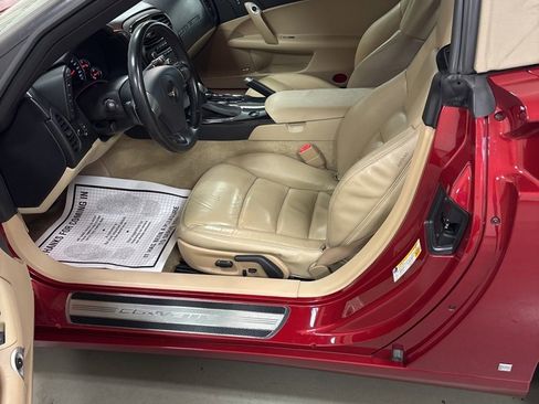 Used 2008 Chevrolet Corvette Convertible w/ Preferred Equipment Group image 10