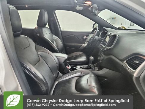 Certified 2021 Jeep Cherokee Latitude Lux 80th Anniv w/ Quick Order Package 26U 80TH image 33