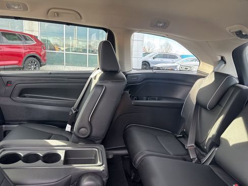 New 2026 Honda Odyssey Touring image 34
