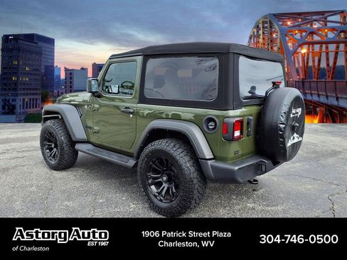 Used 2022 Jeep Wrangler Sport AWD/4WD image 5