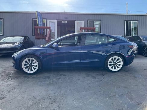 Used 2022 Tesla Model 3 RWD image 5