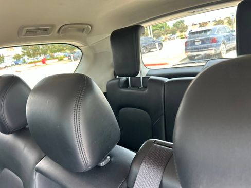 Used 2024 Nissan Armada SV AWD/4WD image 16