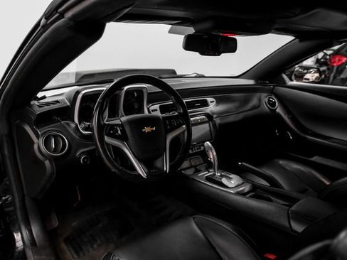 Used 2012 Chevrolet Camaro SS RWD image 3