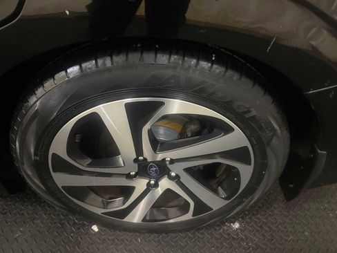 Certified 2022 Subaru Legacy Limited w/ Popular Package #2 image 9