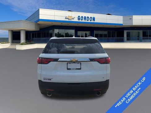 Used 2023 Chevrolet Traverse LT image 4