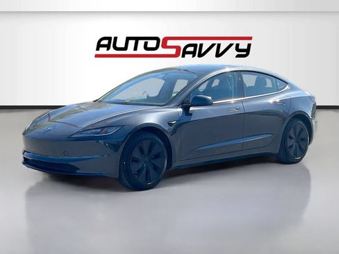 Used 2025 Tesla Model 3 Long Range RWD image 3