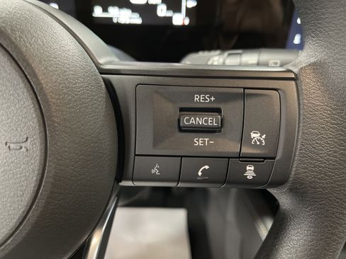 Used 2025 Nissan Kicks SV image 19