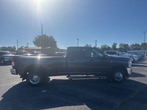 New 2024 RAM 3500 Tradesman AWD/4WD image 4