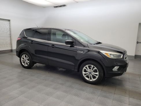 Used 2017 Ford Escape SE w/ SE Cold Weather Package AWD/4WD image 11