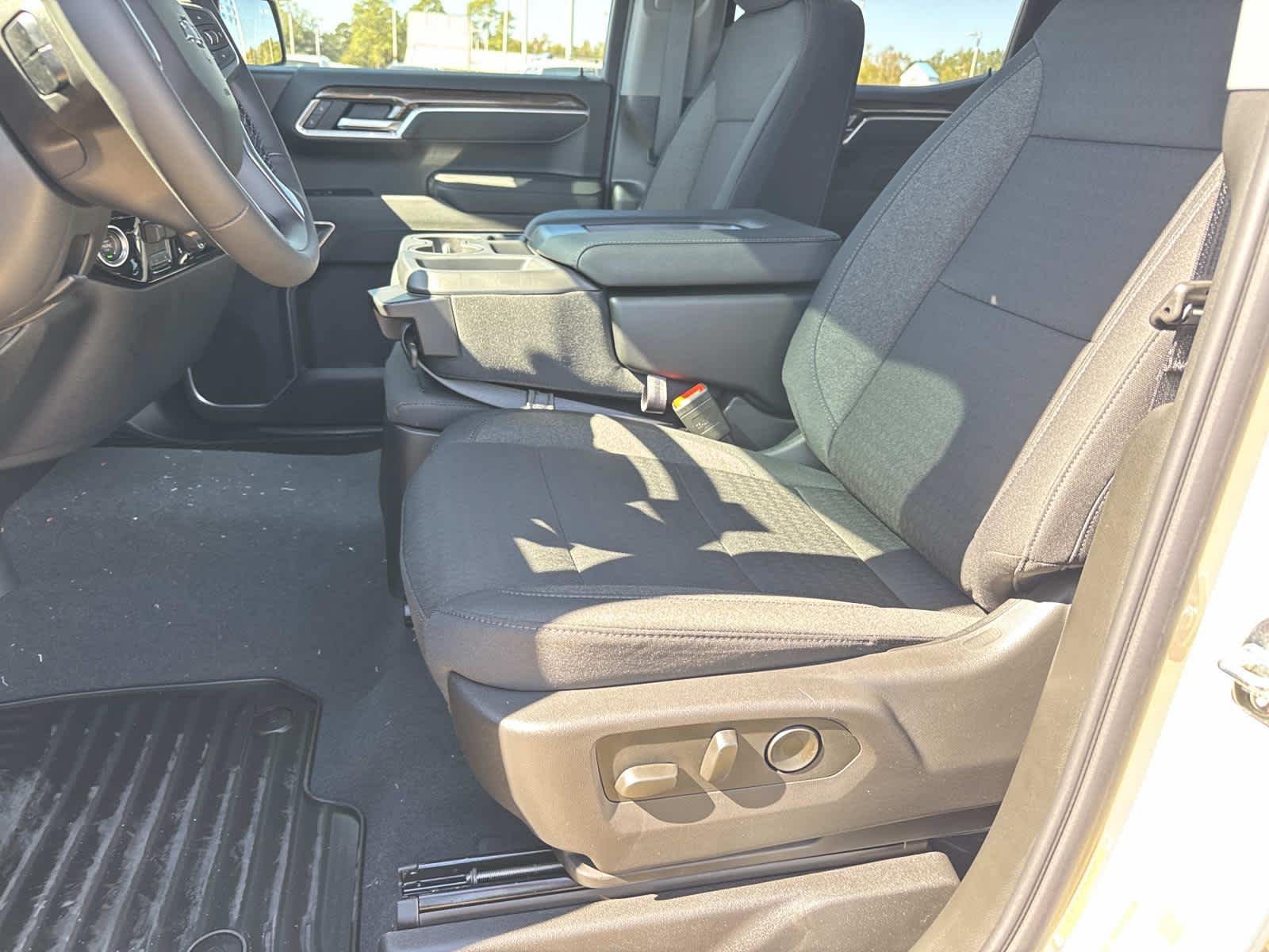 New 2026 Chevrolet Silverado 1500 RST AWD/4WD image 11