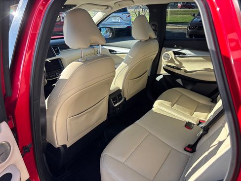 Used 2021 INFINITI QX50 Sensory w/ Accent Package image 28