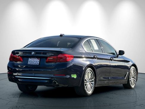 Used 2019 BMW 530e image 4