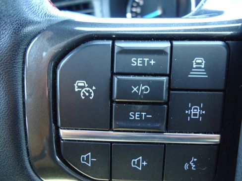 Used 2022 Ford Expedition Max Limited image 21