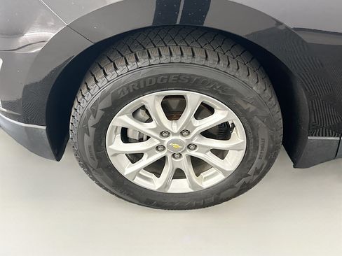 Used 2019 Chevrolet Equinox LT w/ Driver Convenience Package AWD/4WD image 11