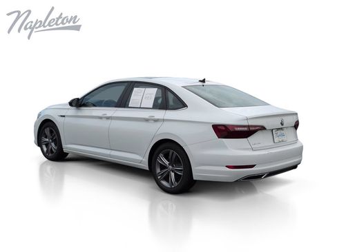 Used 2021 Volkswagen Jetta R-Line w/ R-Line Cold Weather Package FWD image 3