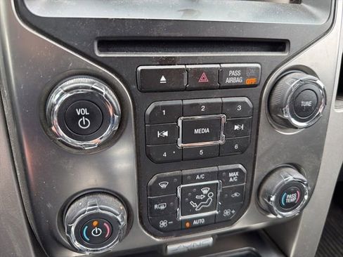 Used 2014 Ford F150 FX4 w/ Equipment Group 402A Luxury AWD/4WD image 22