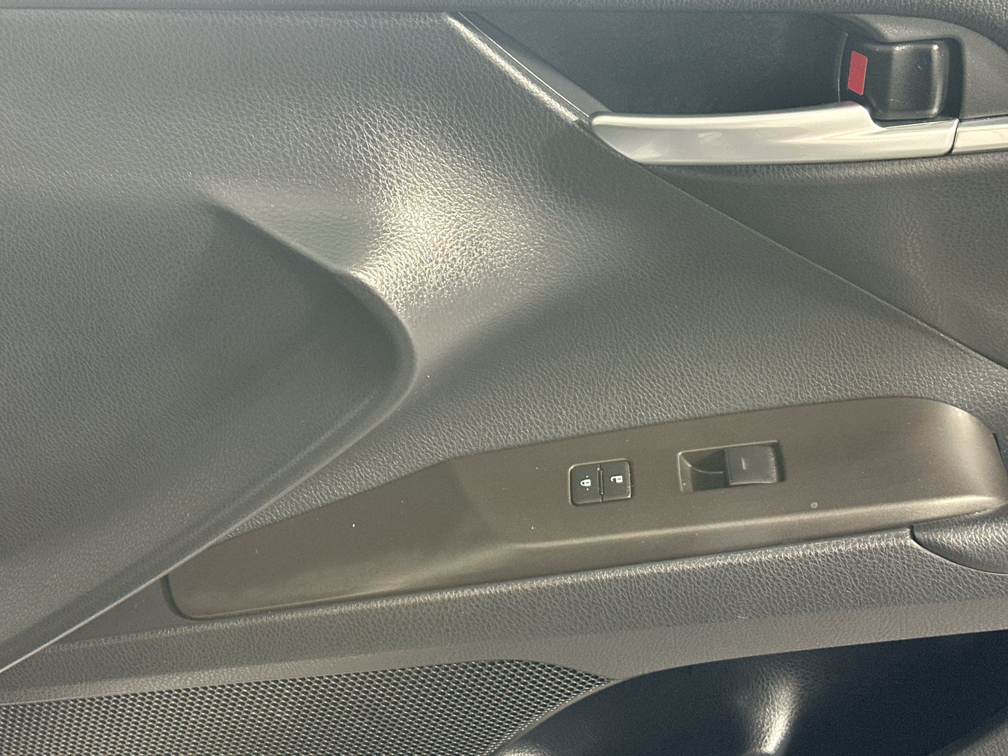 Used 2024 Toyota Camry SE FWD image 28