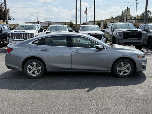 Used 2024 Chevrolet Malibu LS FWD image 11