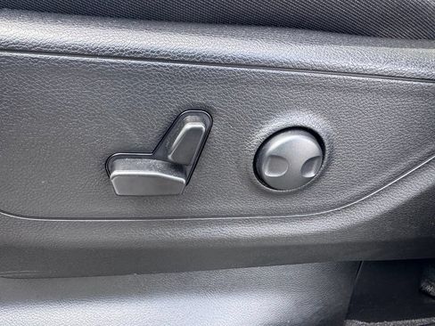 Used 2025 RAM 1500 Big Horn AWD/4WD image 21