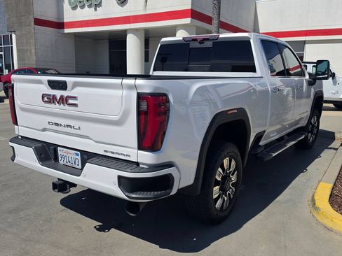 Used 2023 GMC Sierra 1500 Denali w/ Denali Reserve Package AWD/4WD image 4