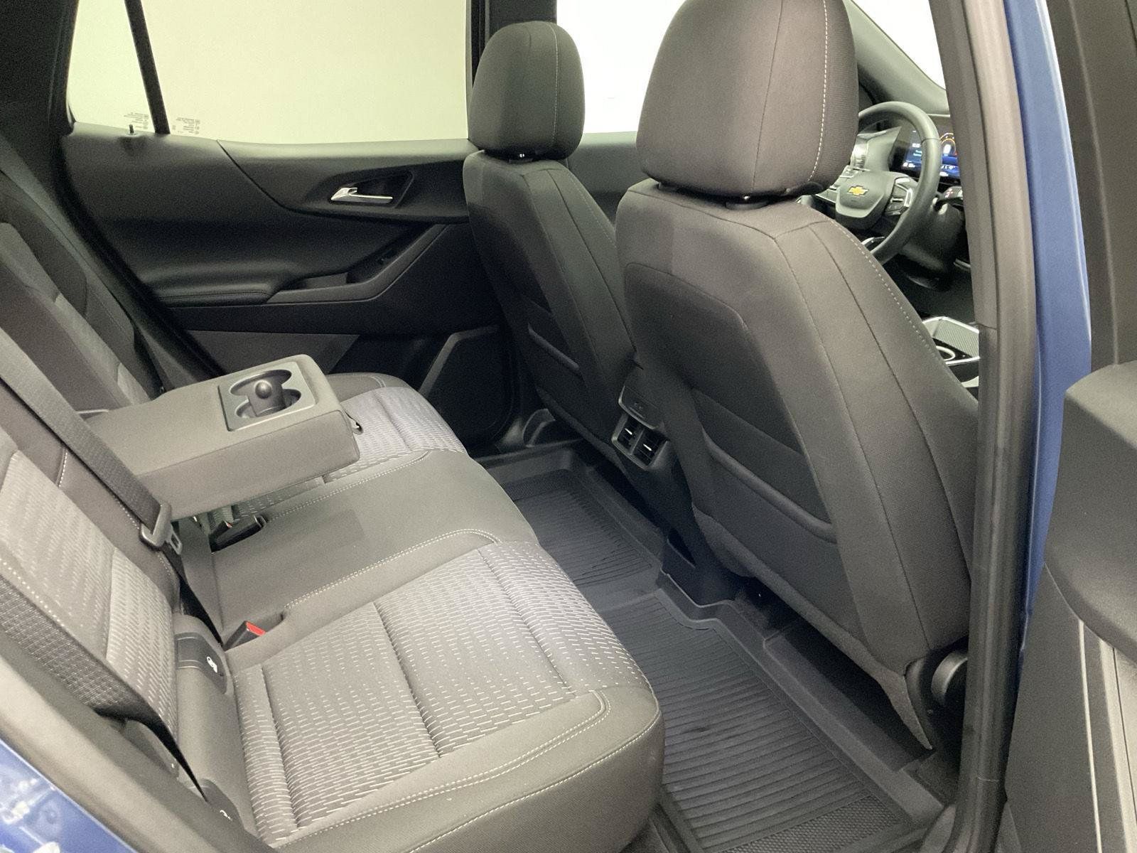 Certified 2025 Chevrolet Equinox LT w/ LPO, Floor Liner Package FWD image 25