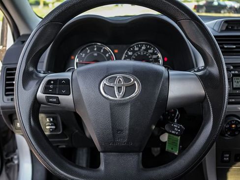 Used 2012 Toyota Corolla S image 11