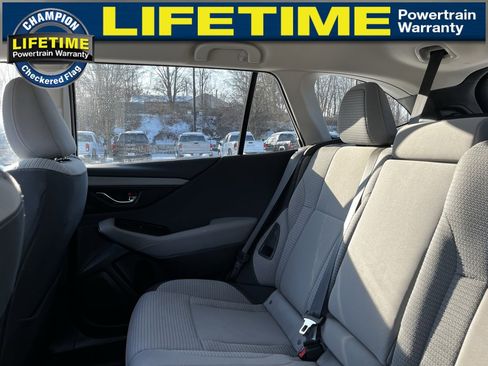Used 2024 Subaru Outback Premium image 16