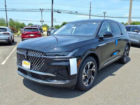 New 2026 Lincoln Nautilus Premier AWD/4WD image 3