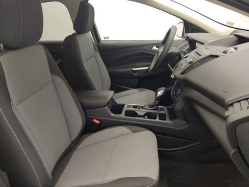 Used 2018 Ford Escape SE image 21