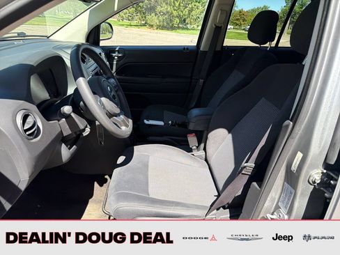 Used 2016 Jeep Compass Sport w/ Power Value Group FWD image 10