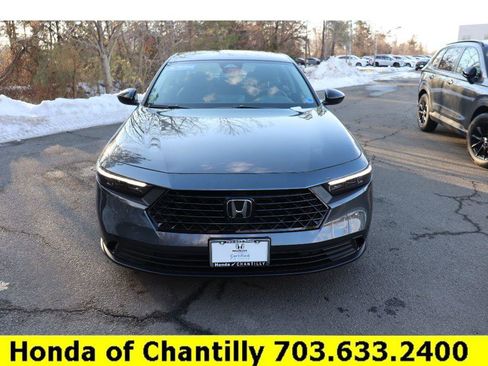 Certified 2025 Honda Accord SE image 2