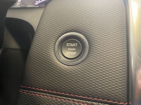 New 2023 Land Rover Discovery Sport S R-Dynamic image 21