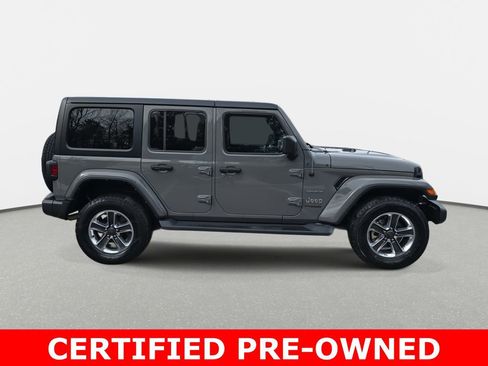 Used 2022 Jeep Wrangler Unlimited Sahara w/ Cold Weather Group AWD/4WD image 4