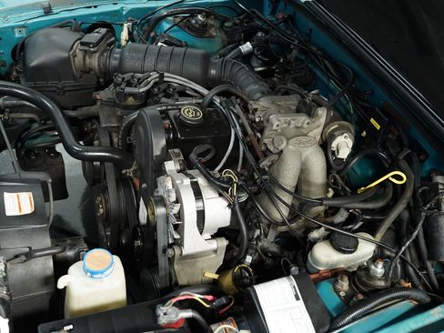 Used 1992 Ford Mustang LX image 26