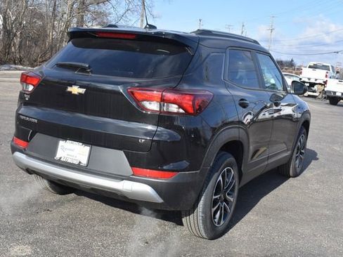 Used 2023 Jeep Compass Limited image 17