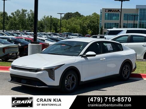 New 2026 Kia K4 FWD image 3
