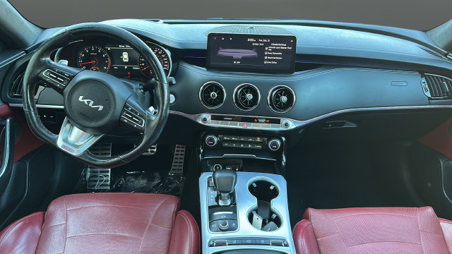 Used 2022 Kia Stinger GT2 AWD/4WD image 11
