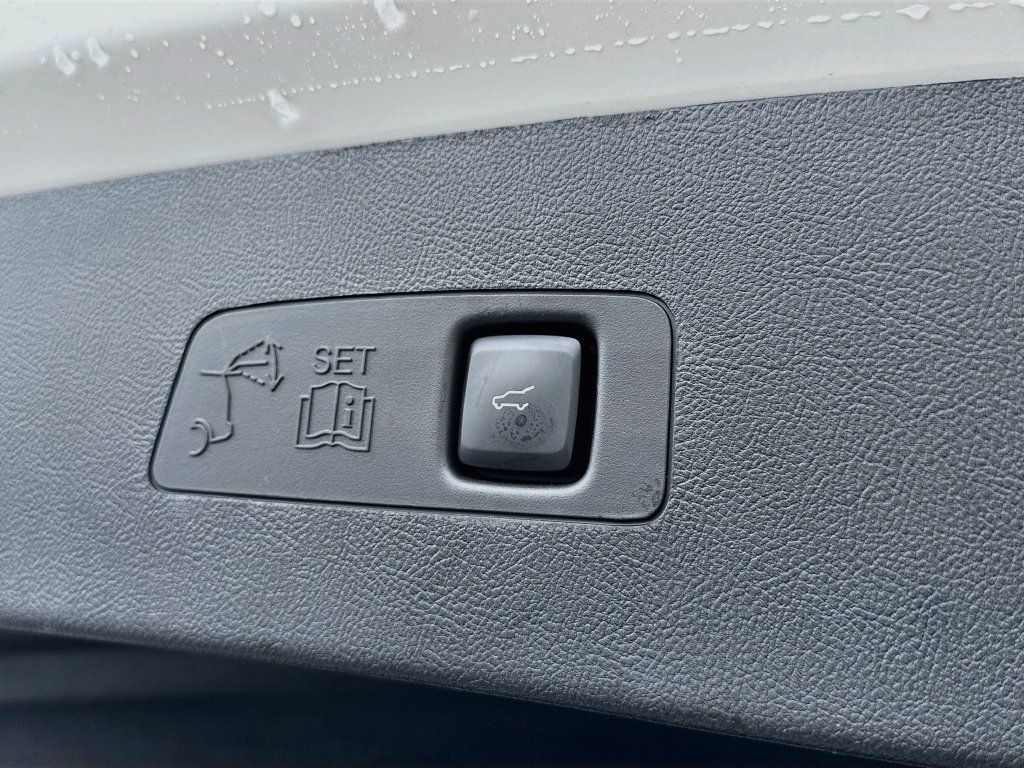 Used 2023 Lincoln Corsair FWD image 31