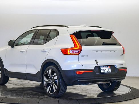 Certified 2025 Volvo XC40 B5 Plus w/ Climate Package image 2