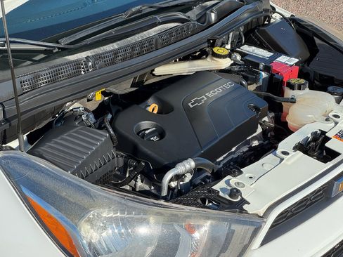 Used 2018 Chevrolet Spark LT image 42